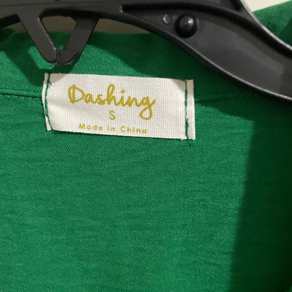 Dahlia Green Floral Embroidered Short Sleeve Blouse - Picture 2 of 4